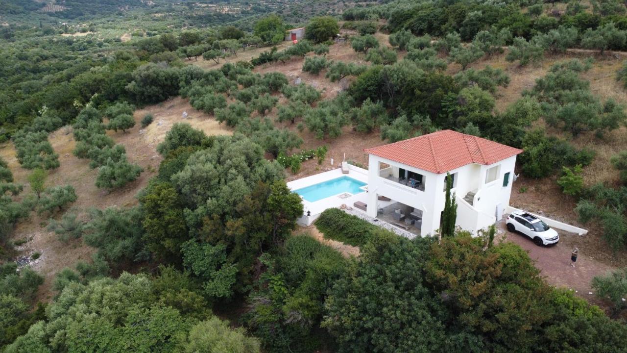 Kyparissia De Wandelboom Villa Vrises  Exterior photo